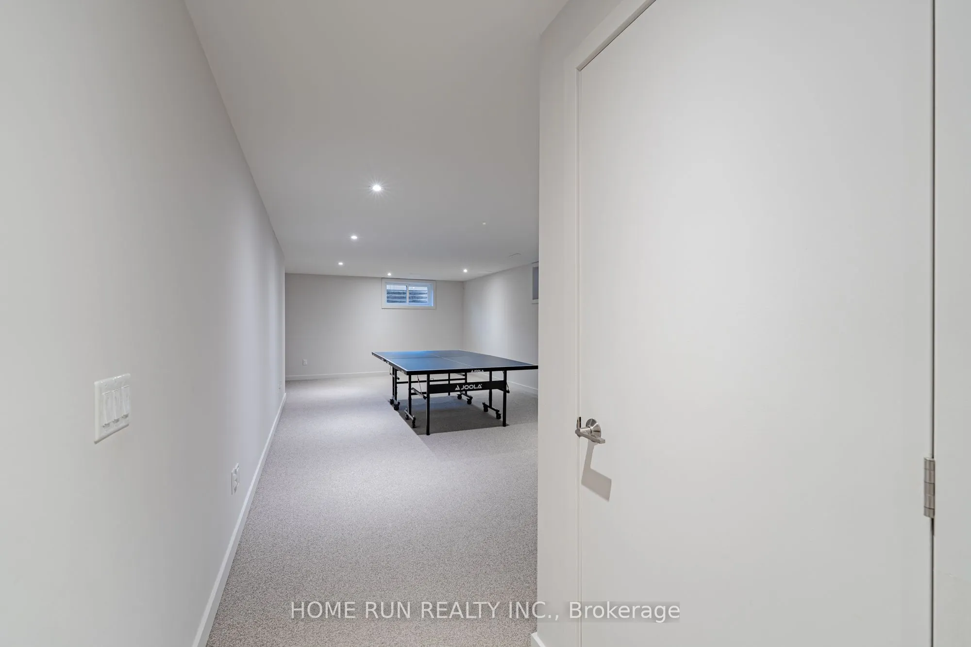899 Ralph Hennessy Avenue