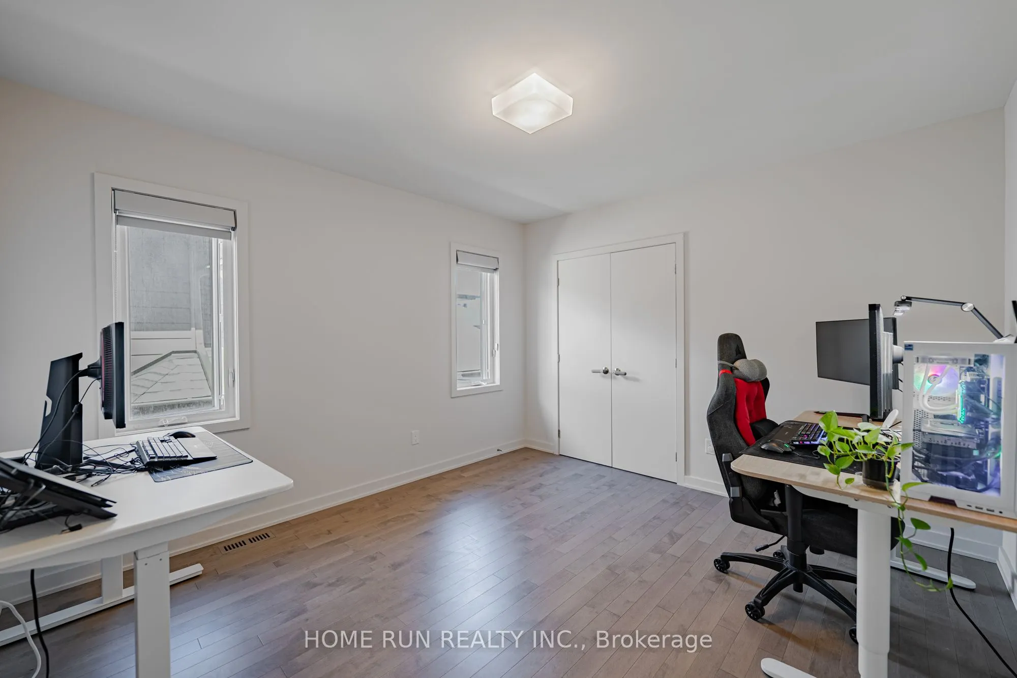 899 Ralph Hennessy Avenue