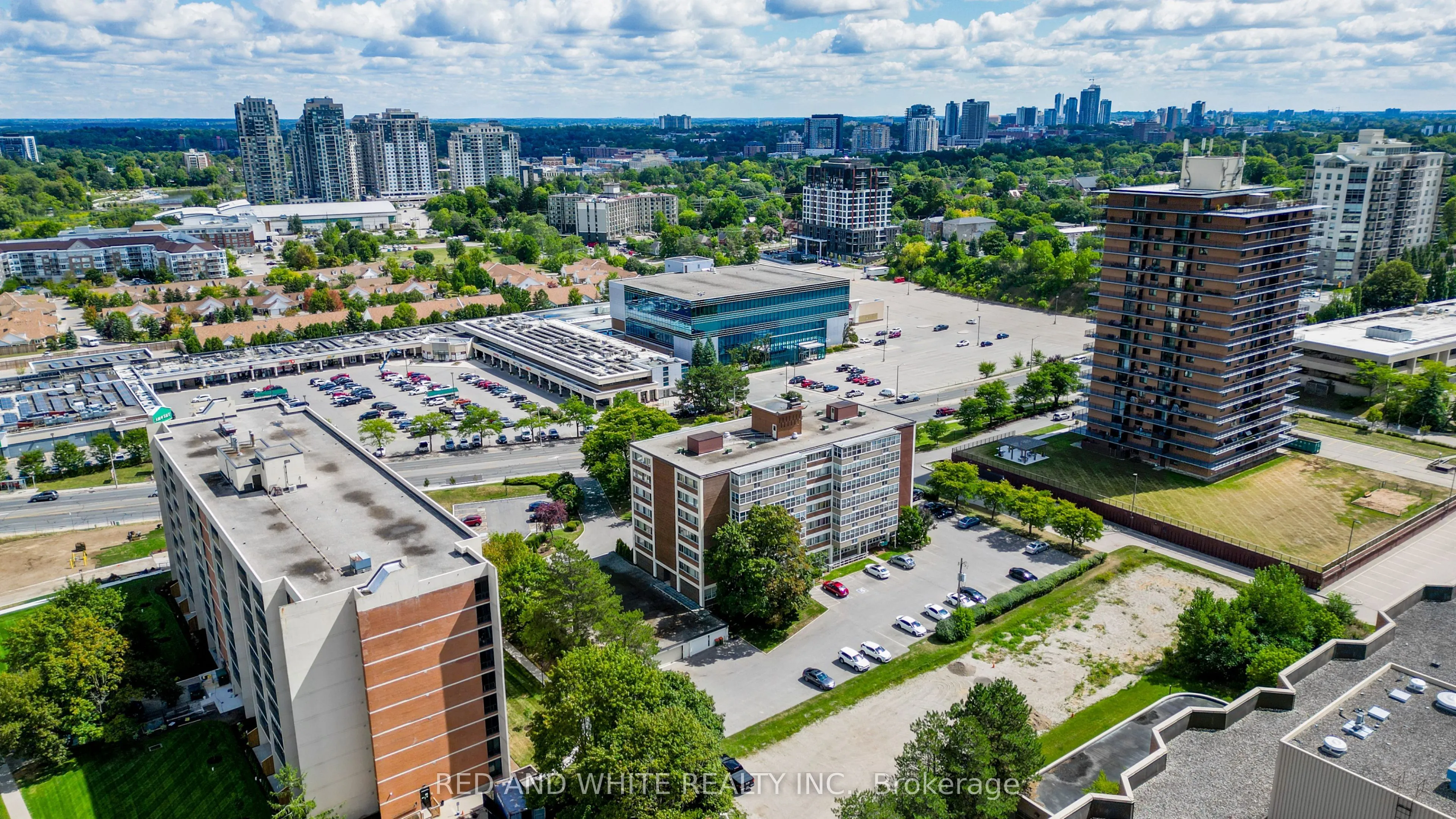 45 Westmount Road N, #407