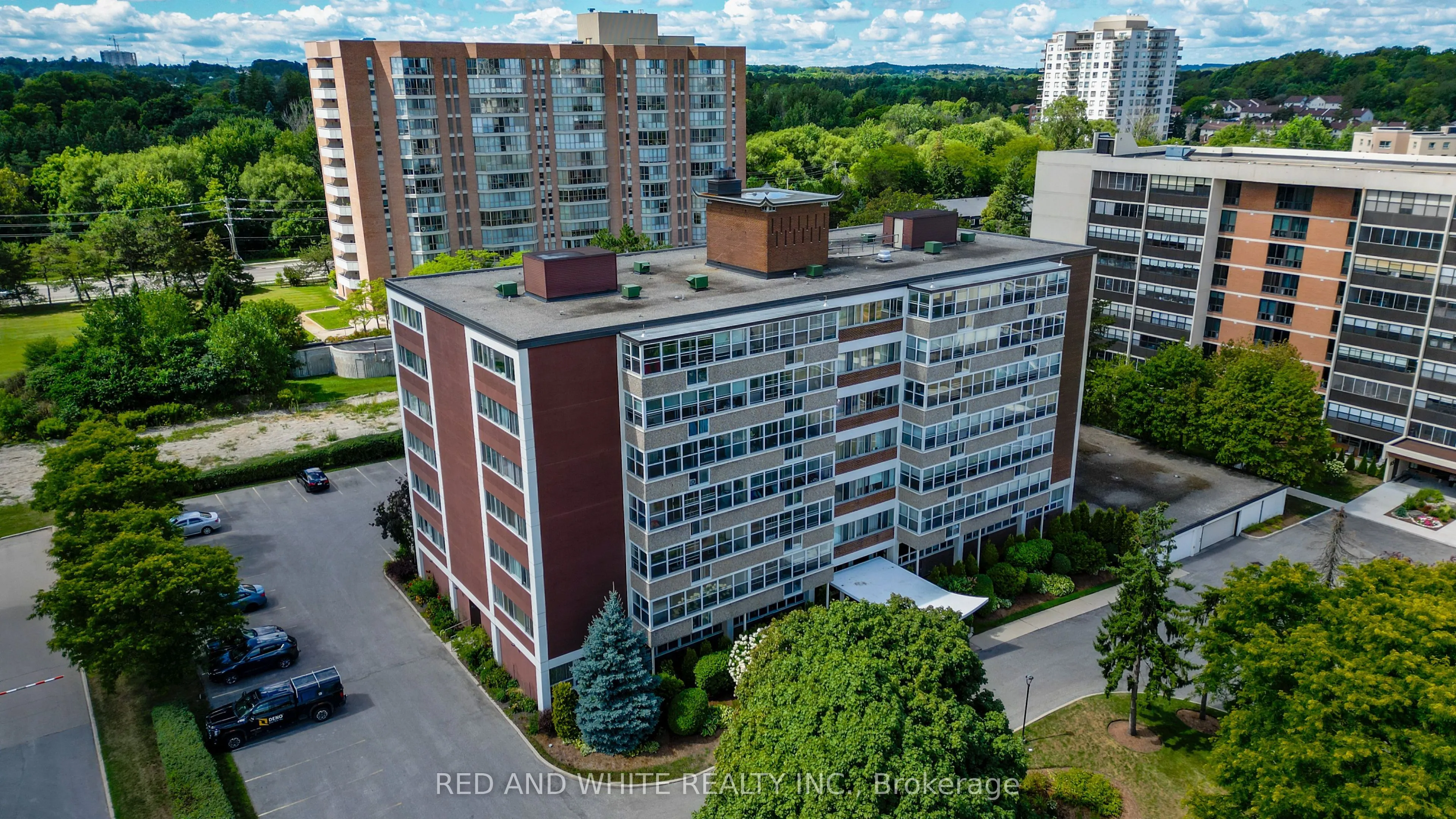 45 Westmount Road N, #407