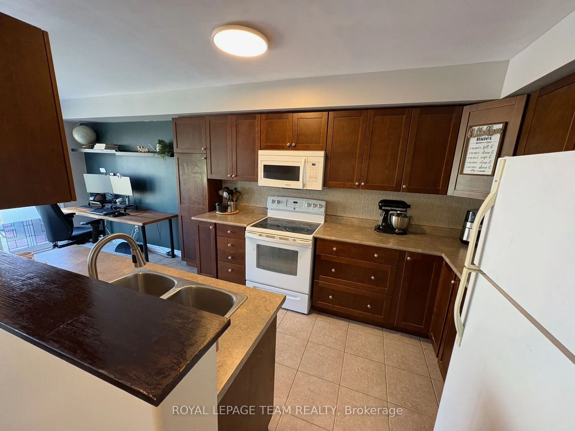 123 Talltree Crescent