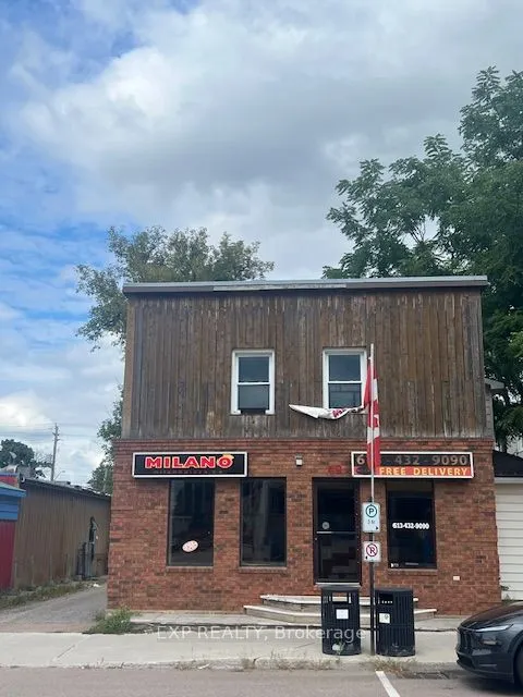 49 Raglan Street N