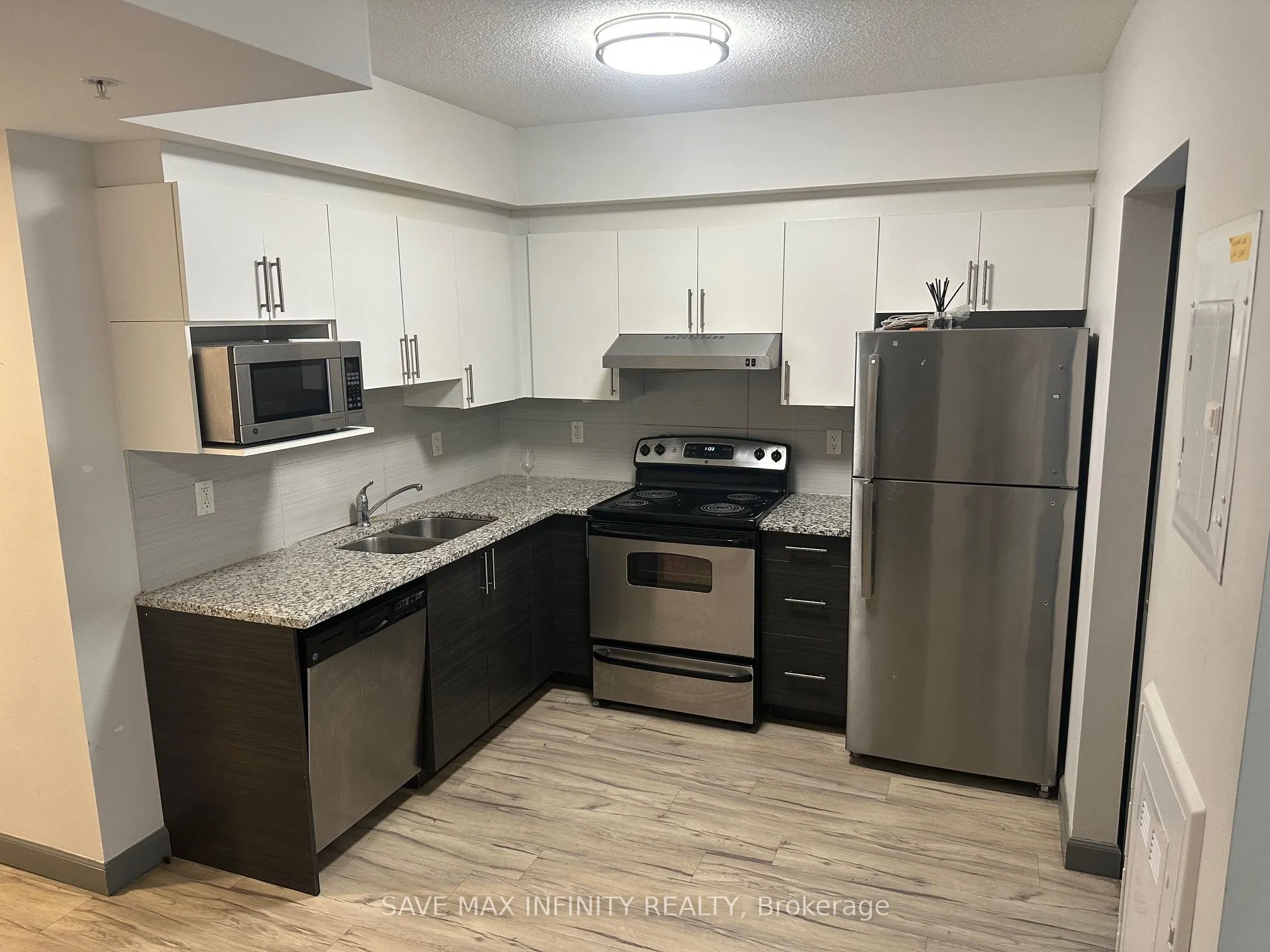 258B Sunview Street, #272