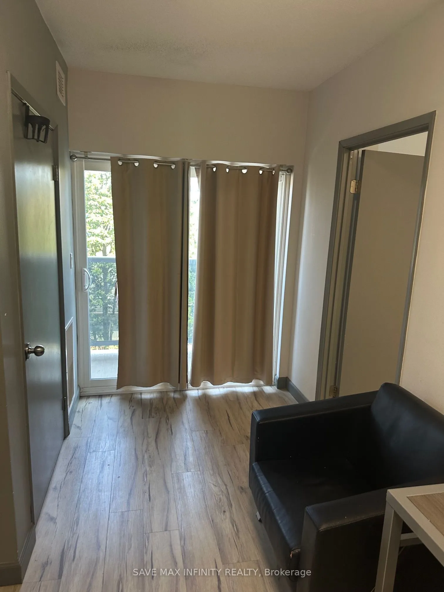 258B Sunview Street, #272