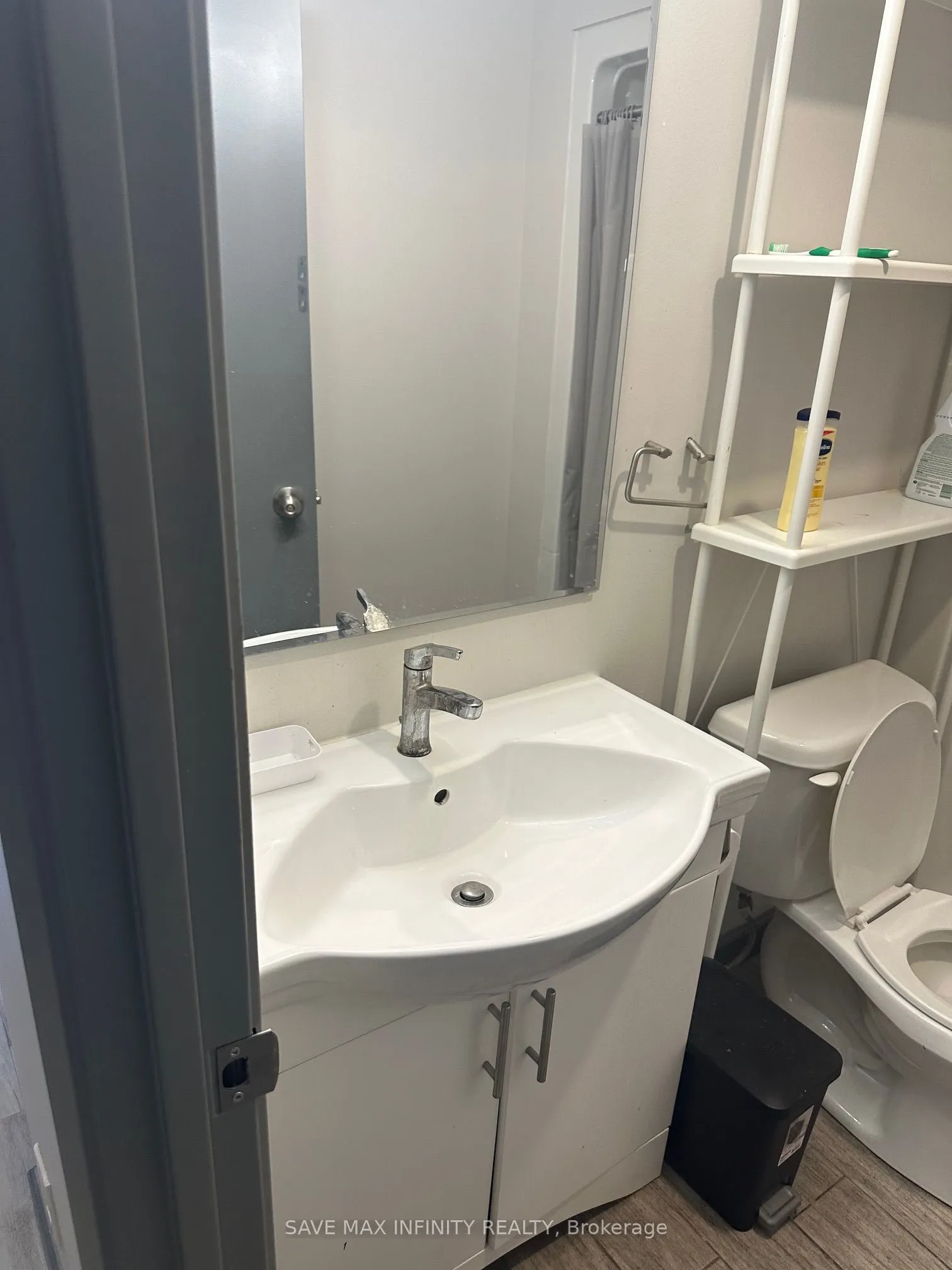 258B Sunview Street, #272
