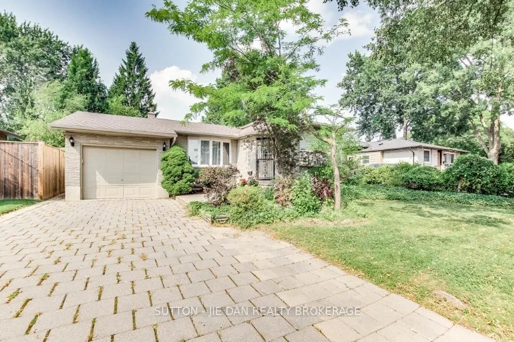 79 MENDIP Crescent