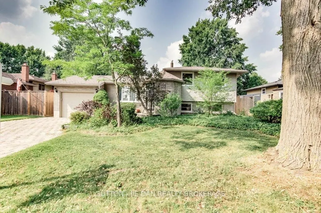 79 MENDIP Crescent
