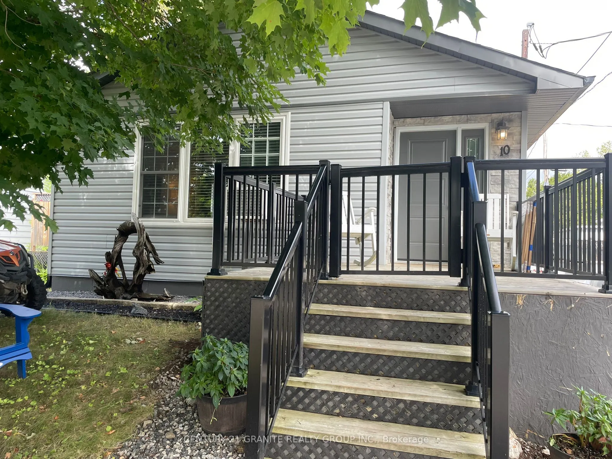 10 Magnolia Street