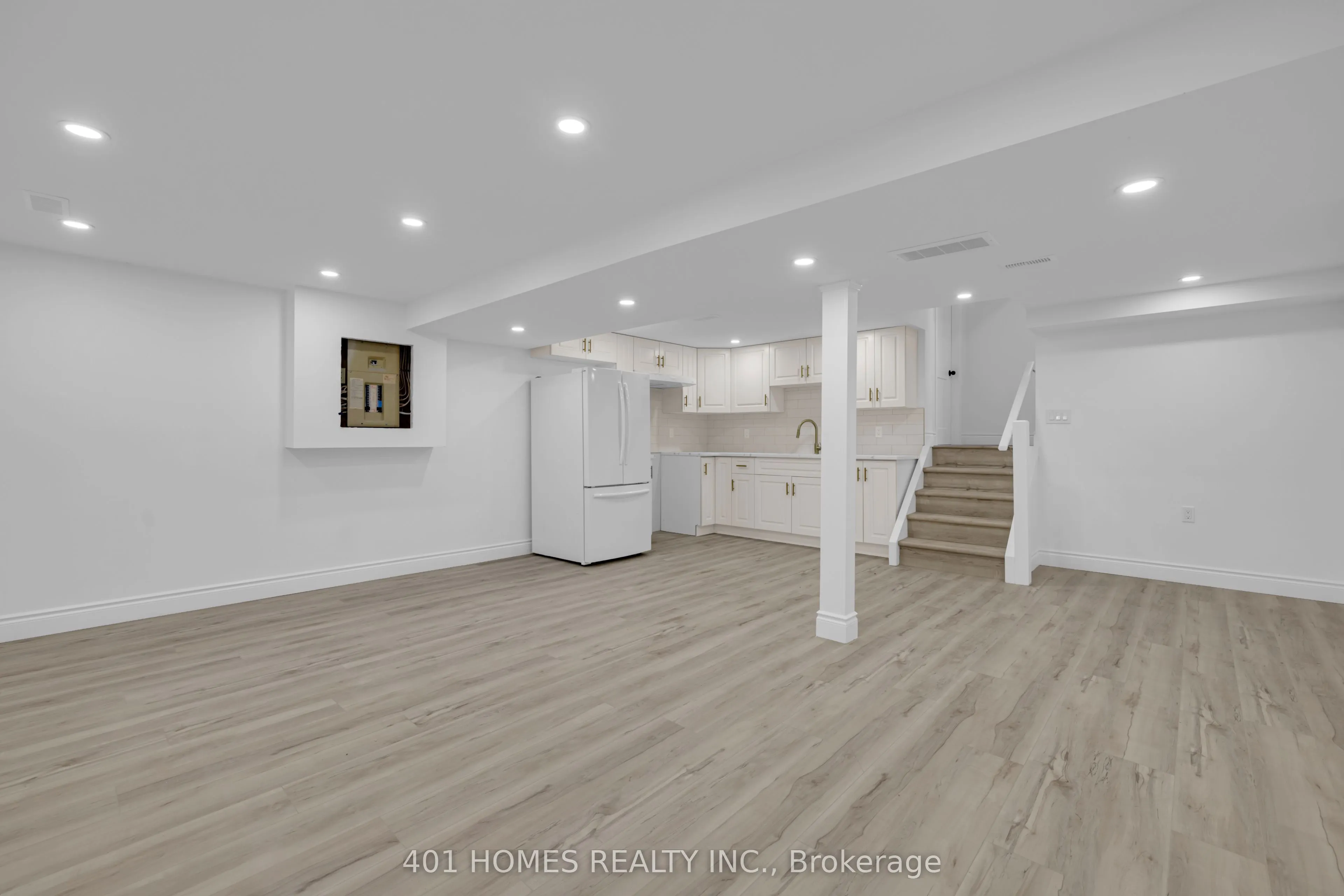 3090 Conservation Drive E