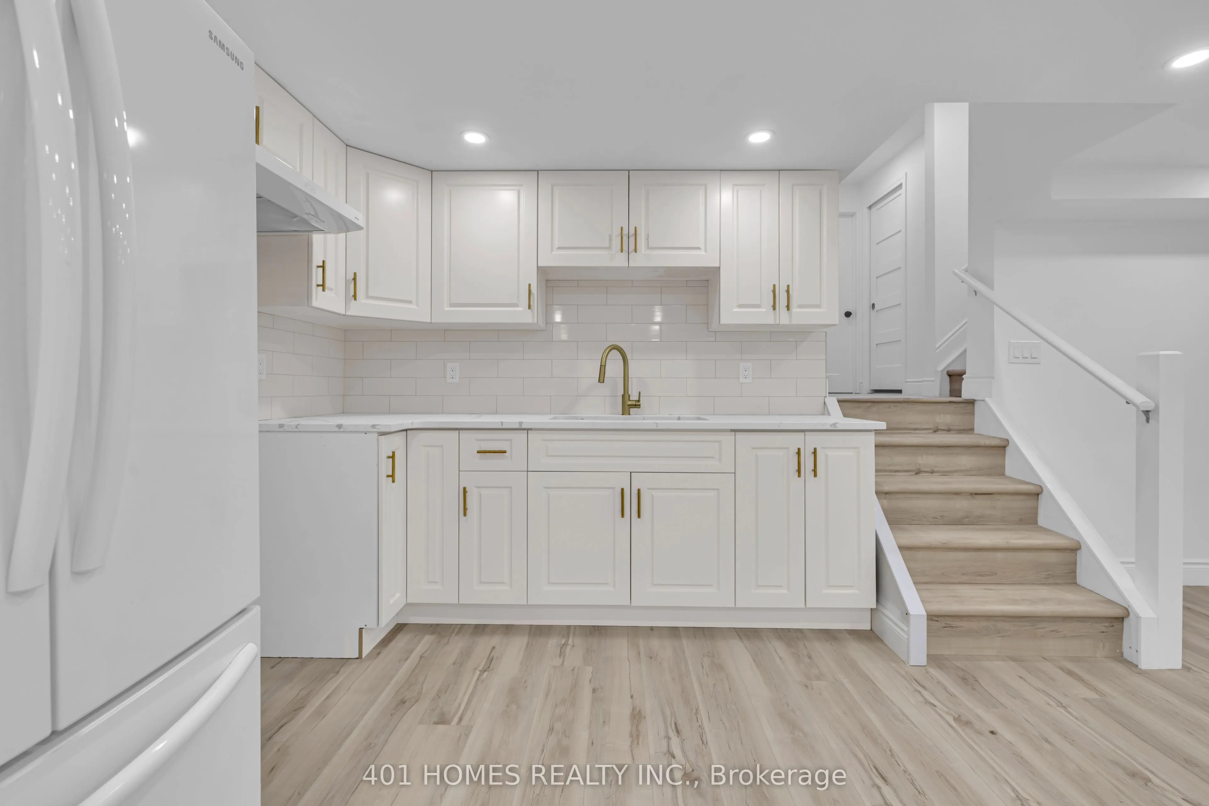 3090 Conservation Drive E