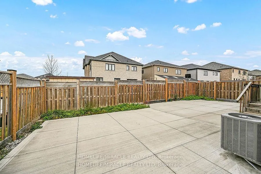 3 Aldgate Avenue