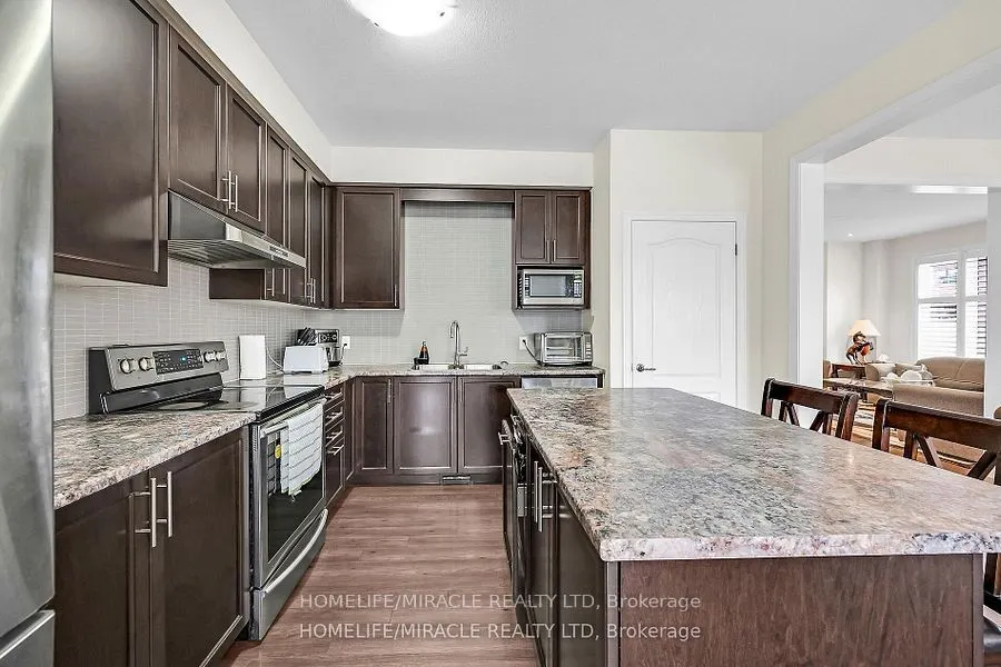 3 Aldgate Avenue