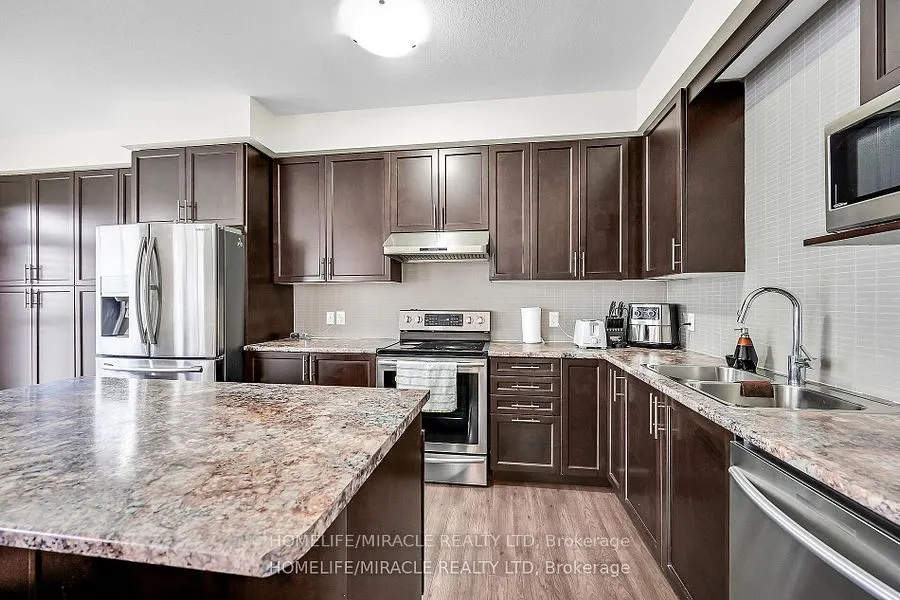 3 Aldgate Avenue