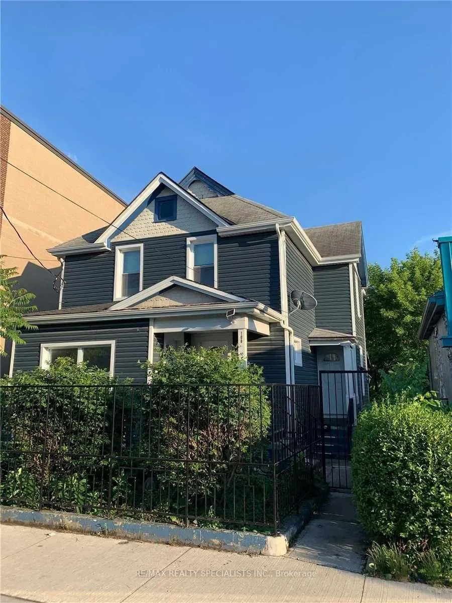 108 Queenston Street, #1