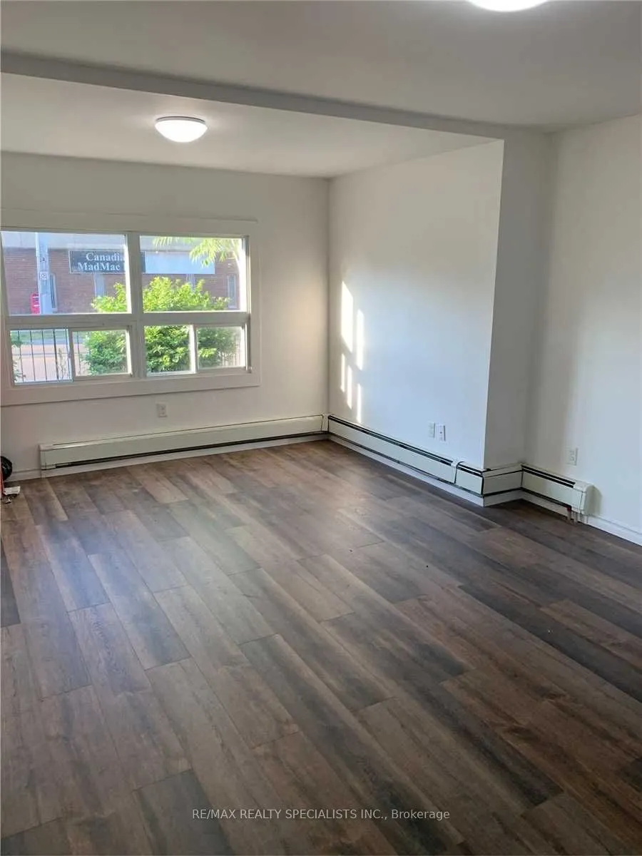 108 Queenston Street, #1