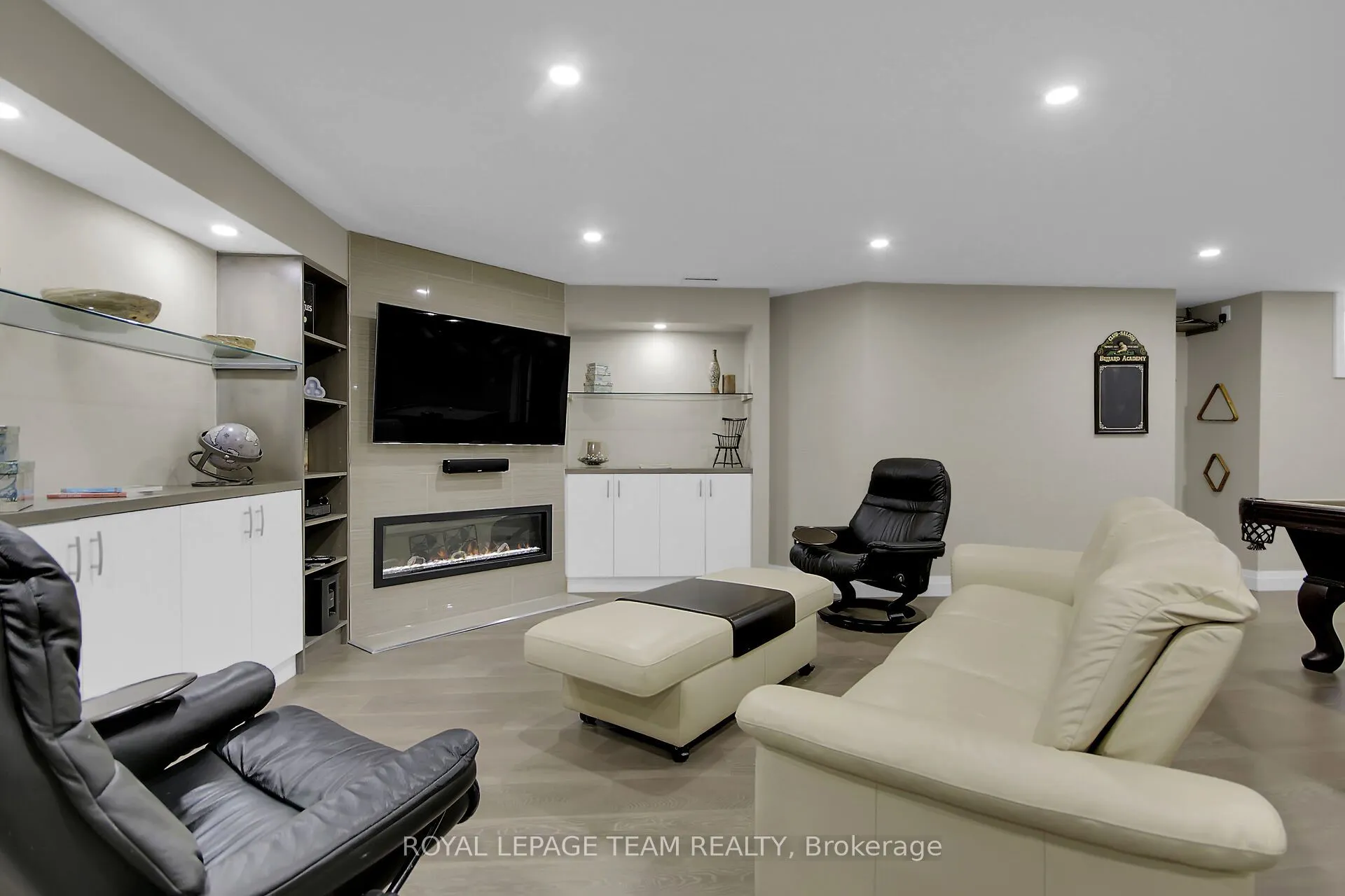 8 Richland Drive