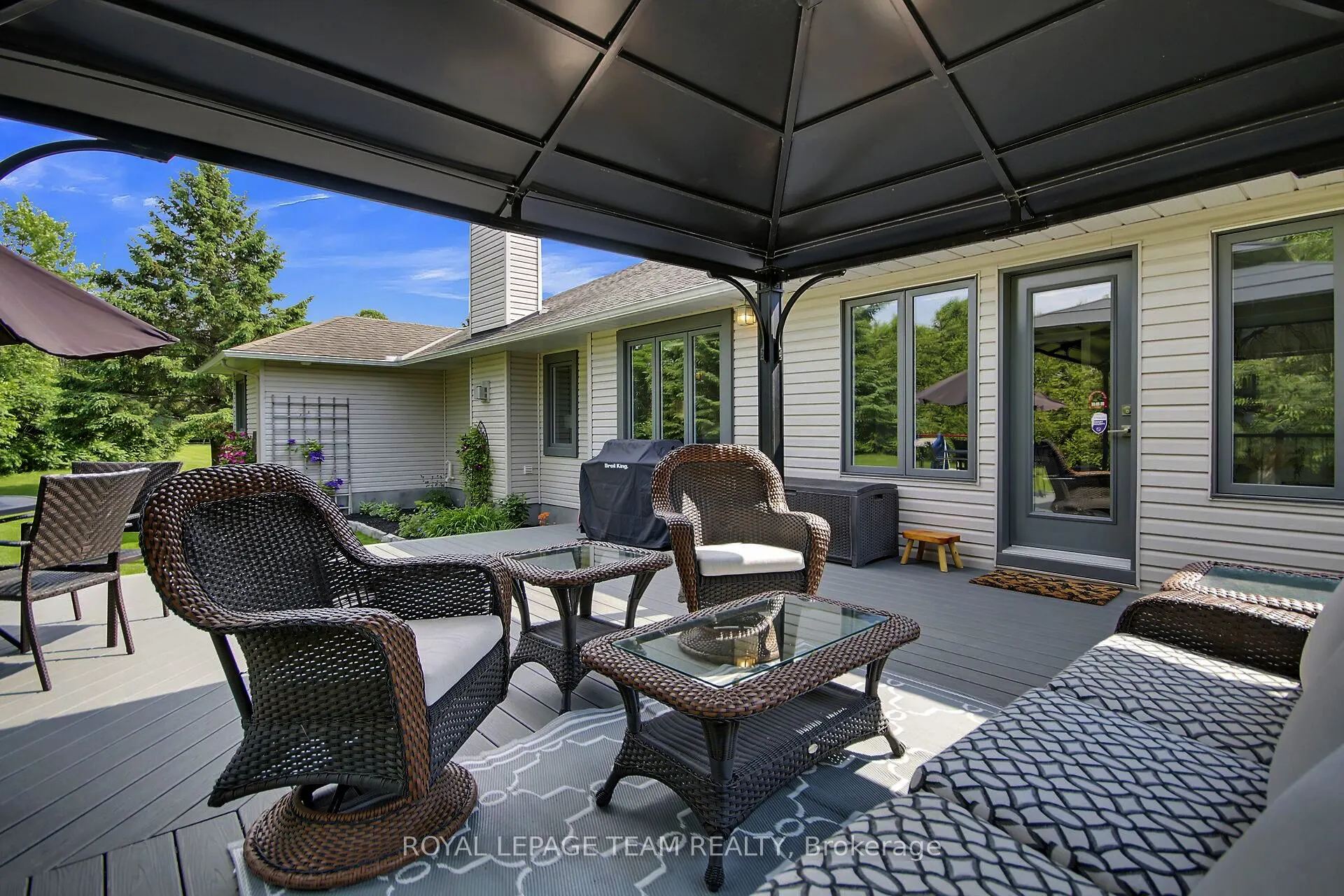 8 Richland Drive