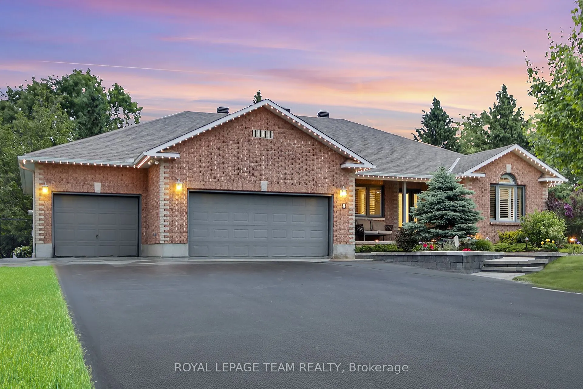 8 Richland Drive