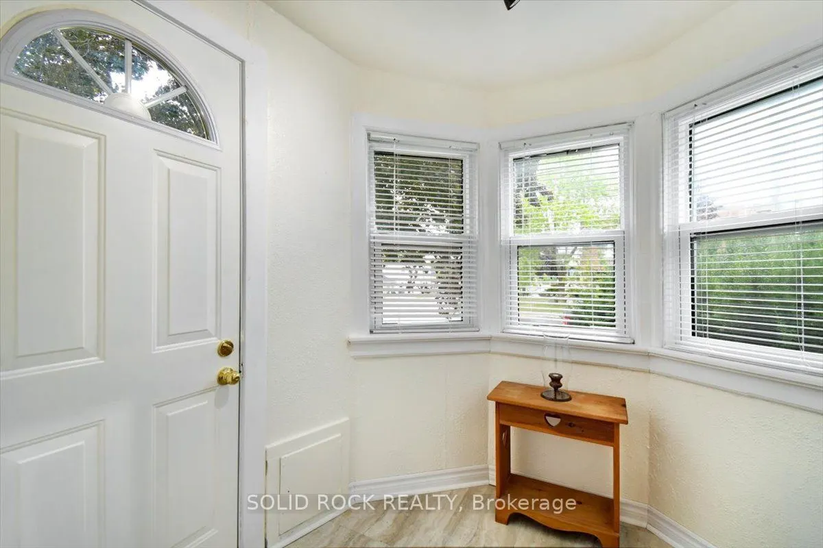 141 Oliver Road