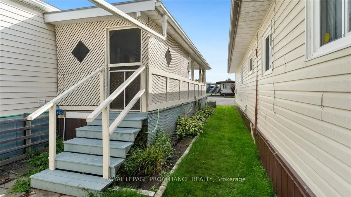 311 Dundas Street, #18