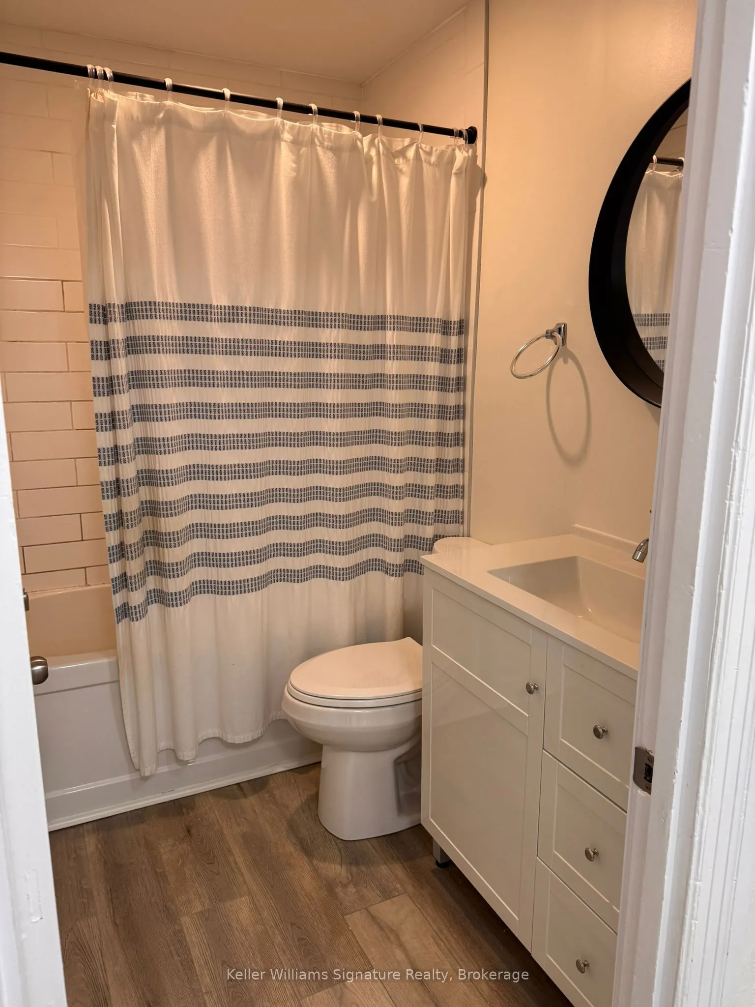 287 Hunter Street E, #Upper