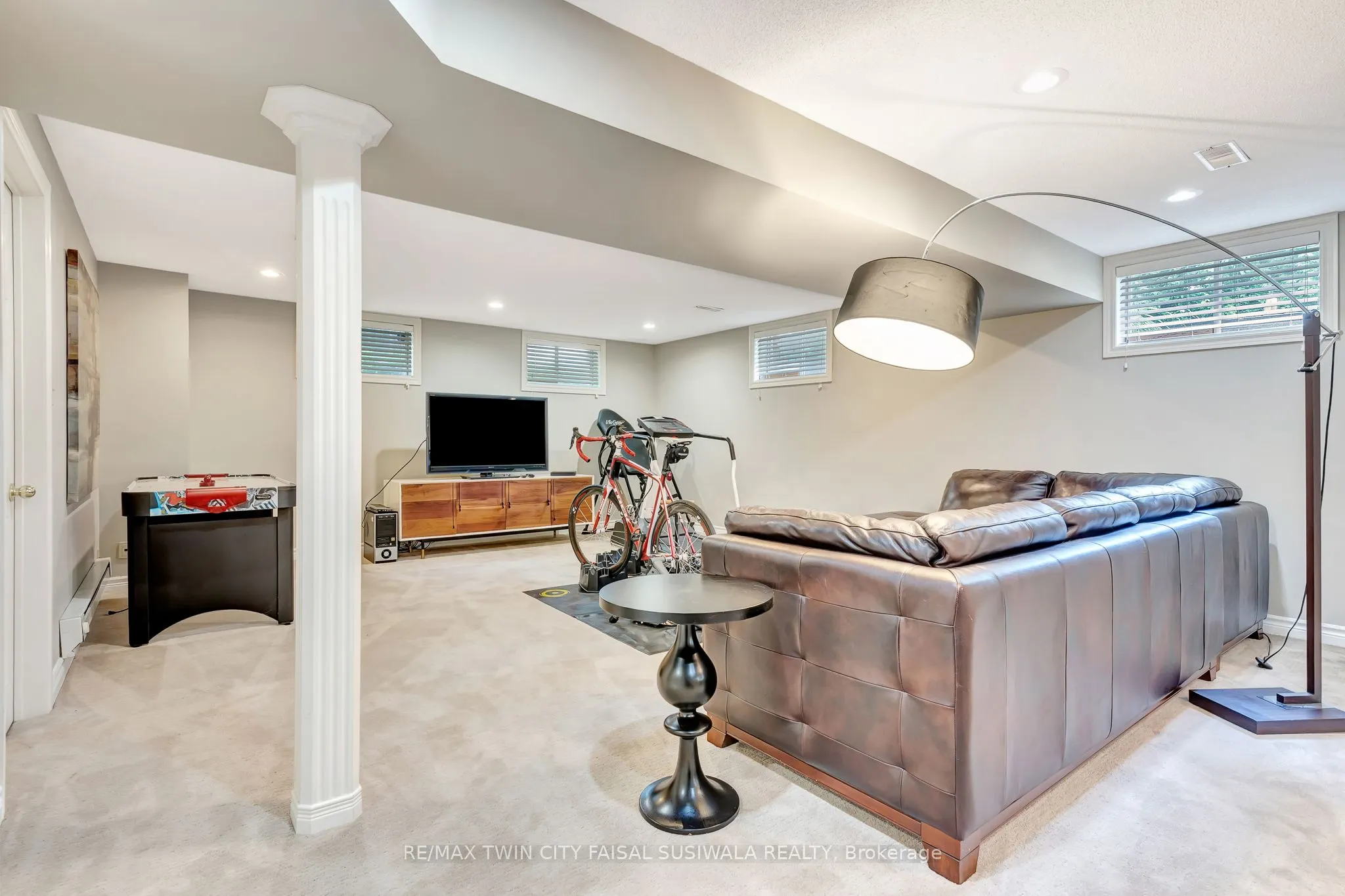 22 Deerpath Court