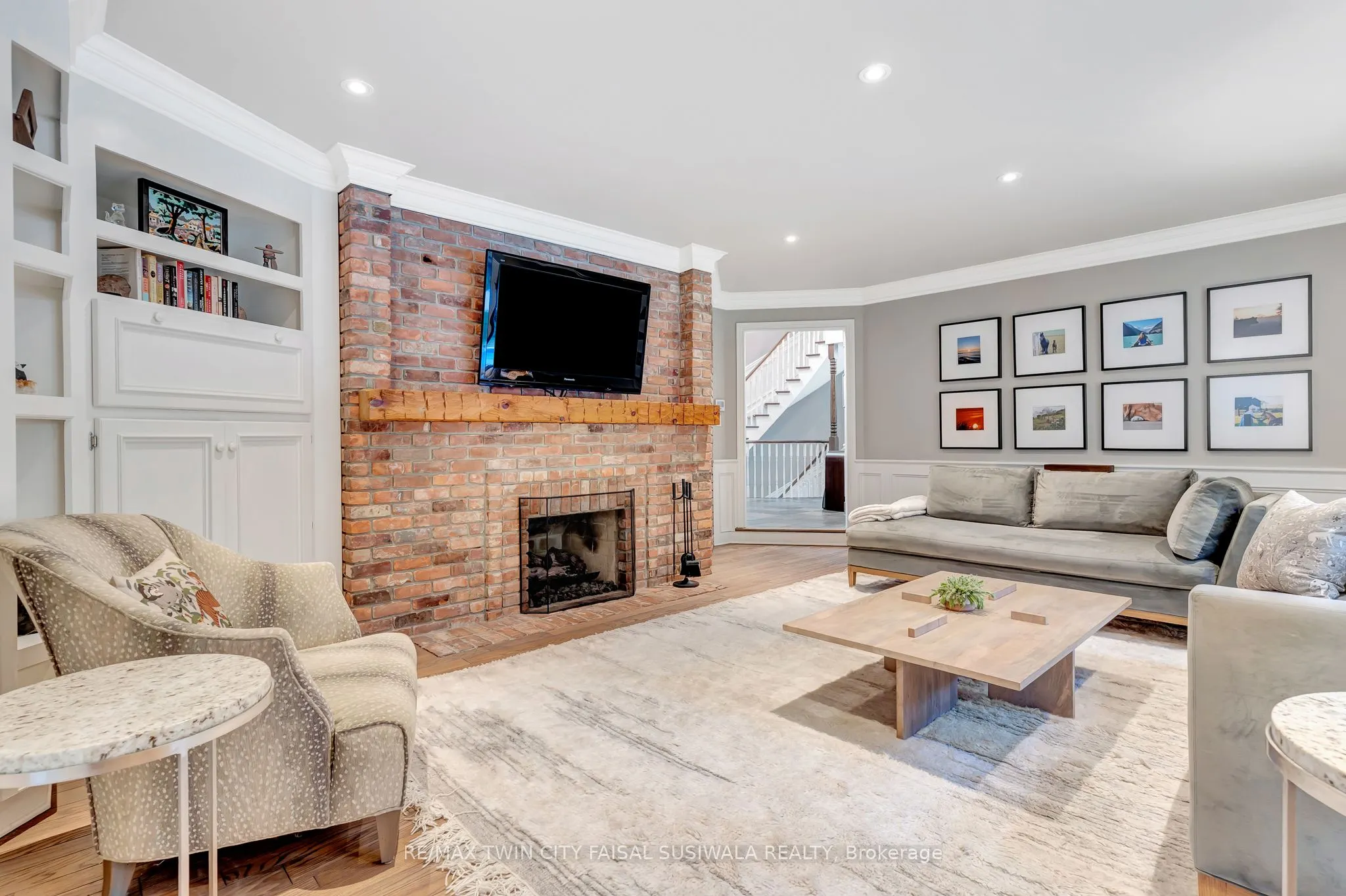22 Deerpath Court