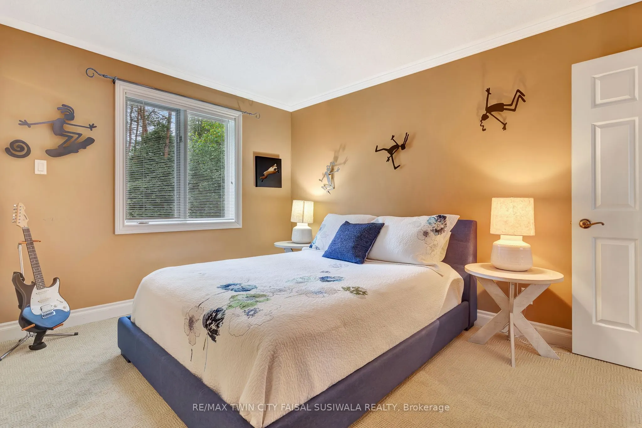 22 Deerpath Court