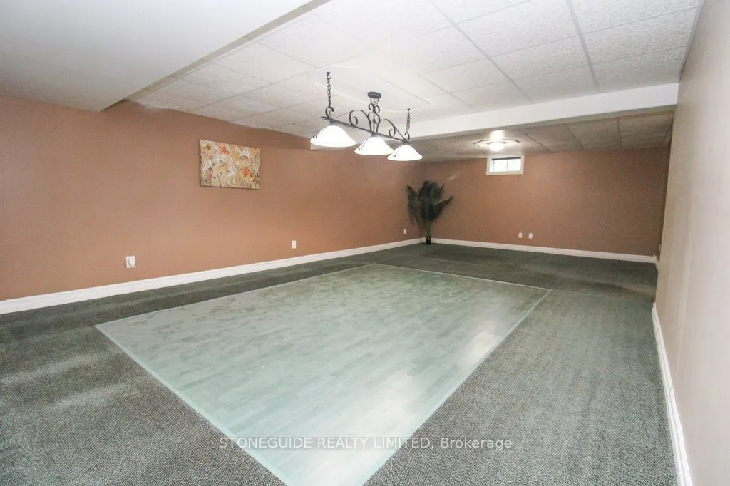 2281 Wintergreen Trail