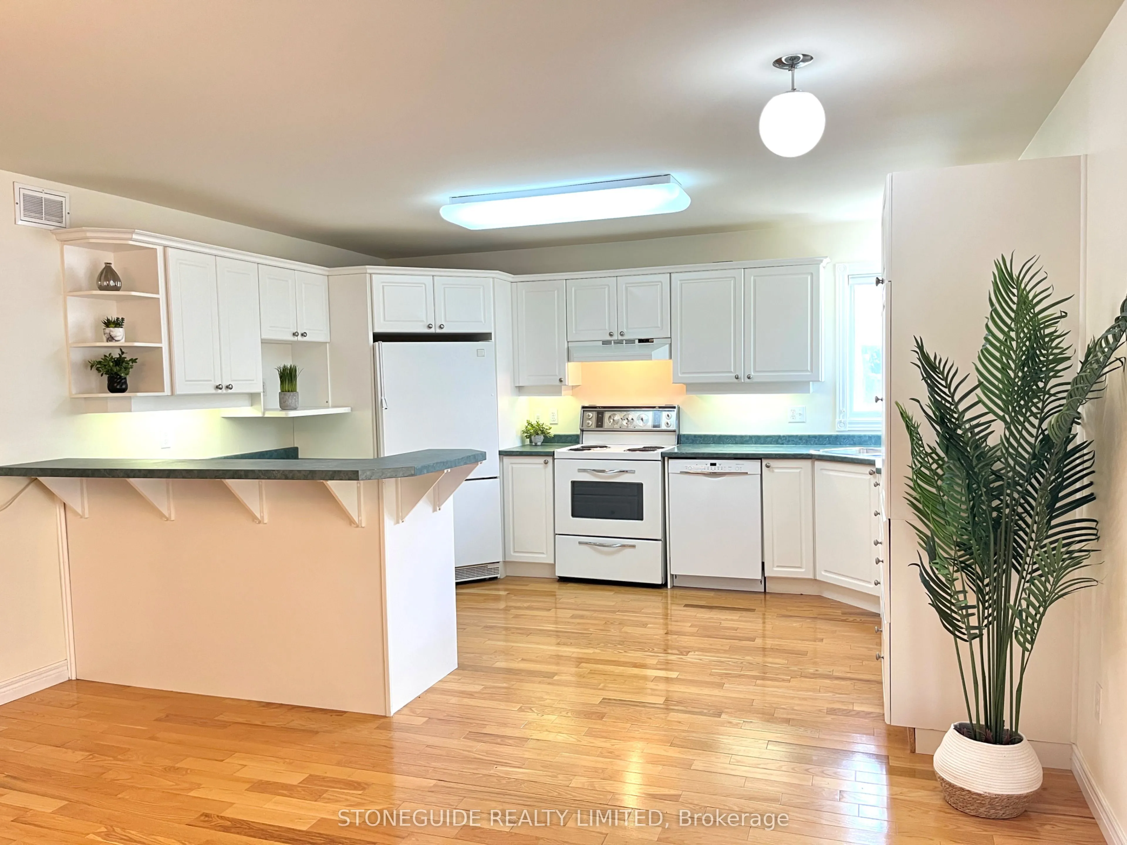 2281 Wintergreen Trail