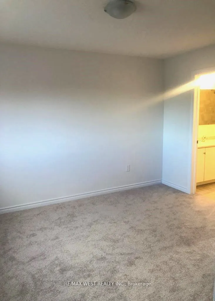 24 DEWBERRY Drive