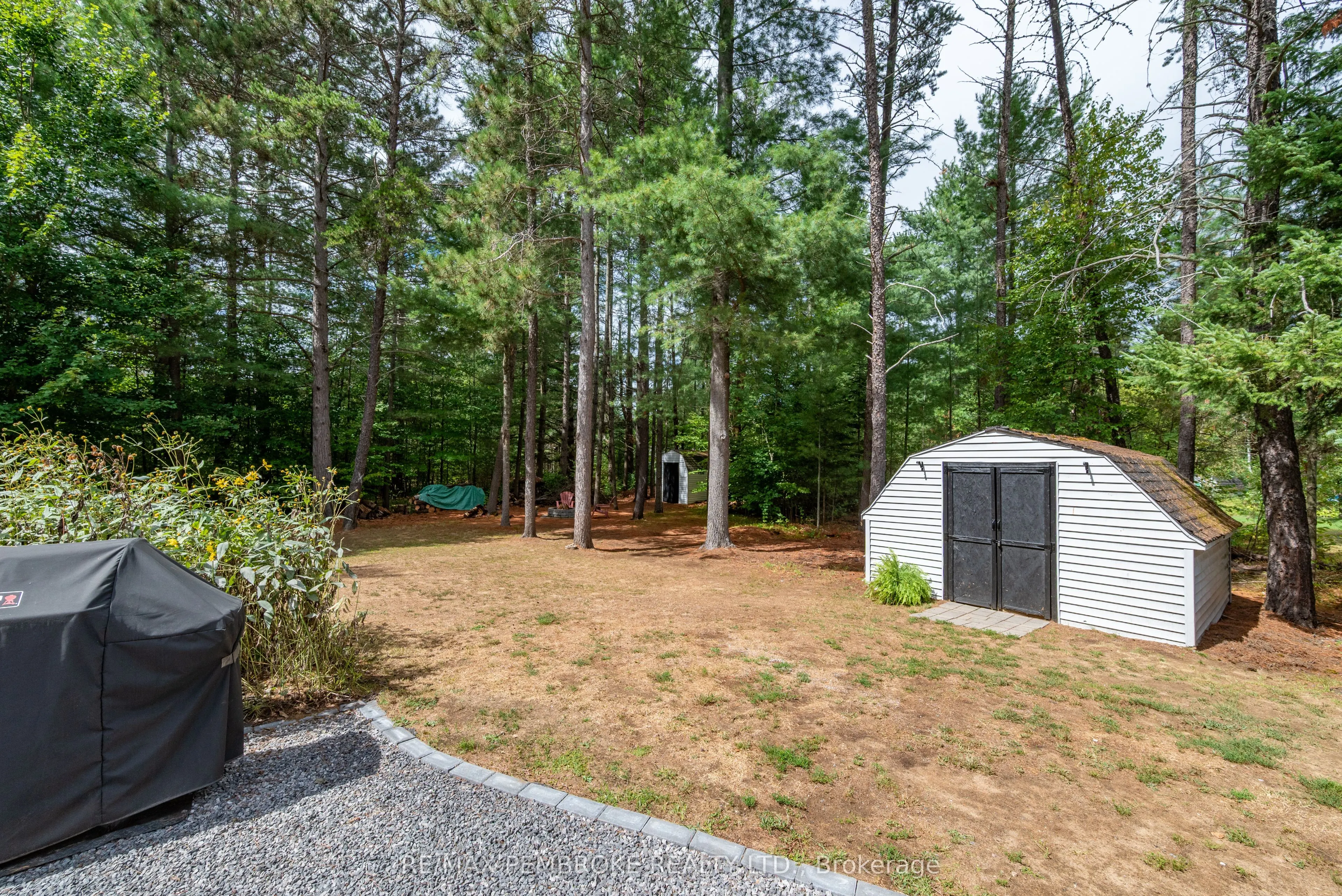 5 Dennis Crescent