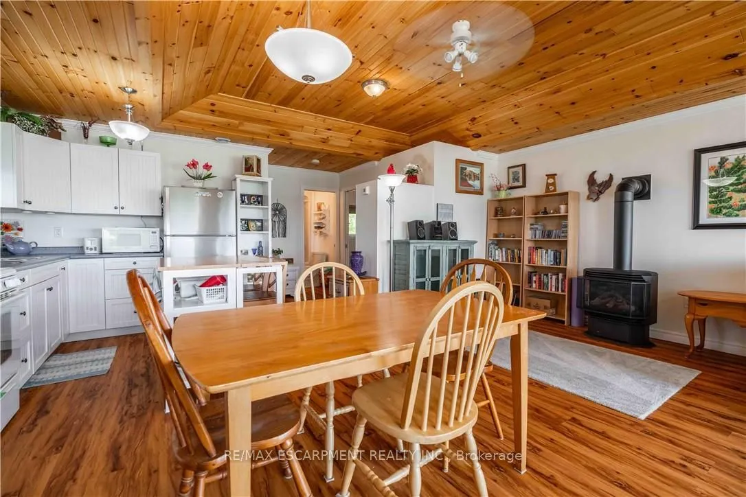 2399 Lakeshore Road