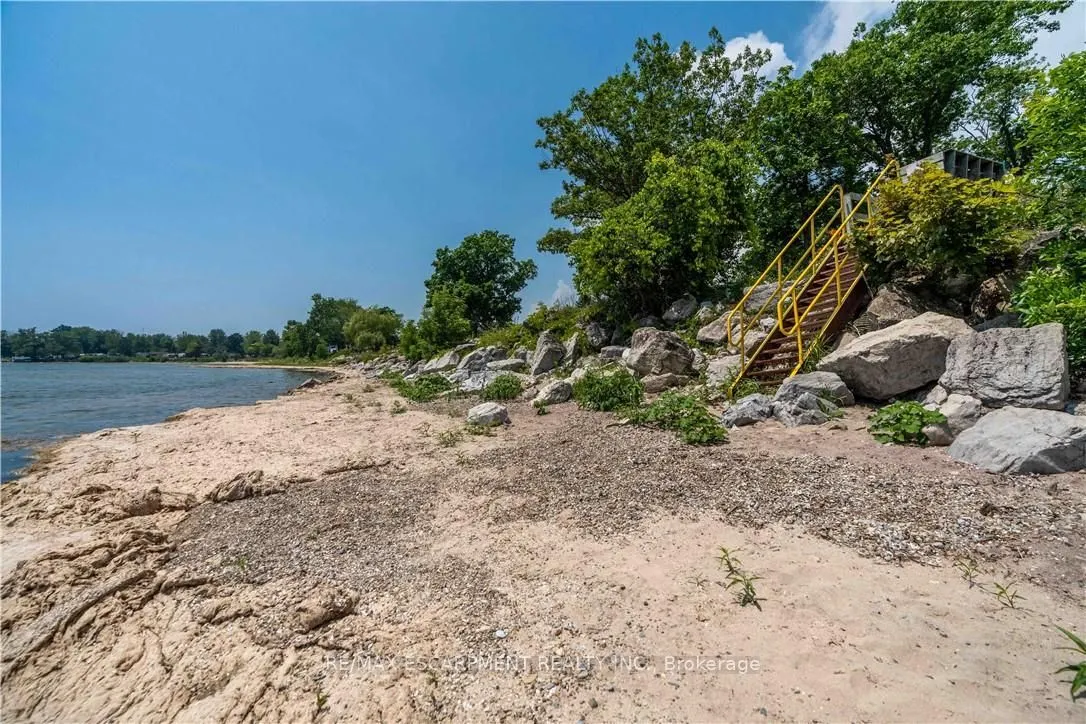 2399 Lakeshore Road
