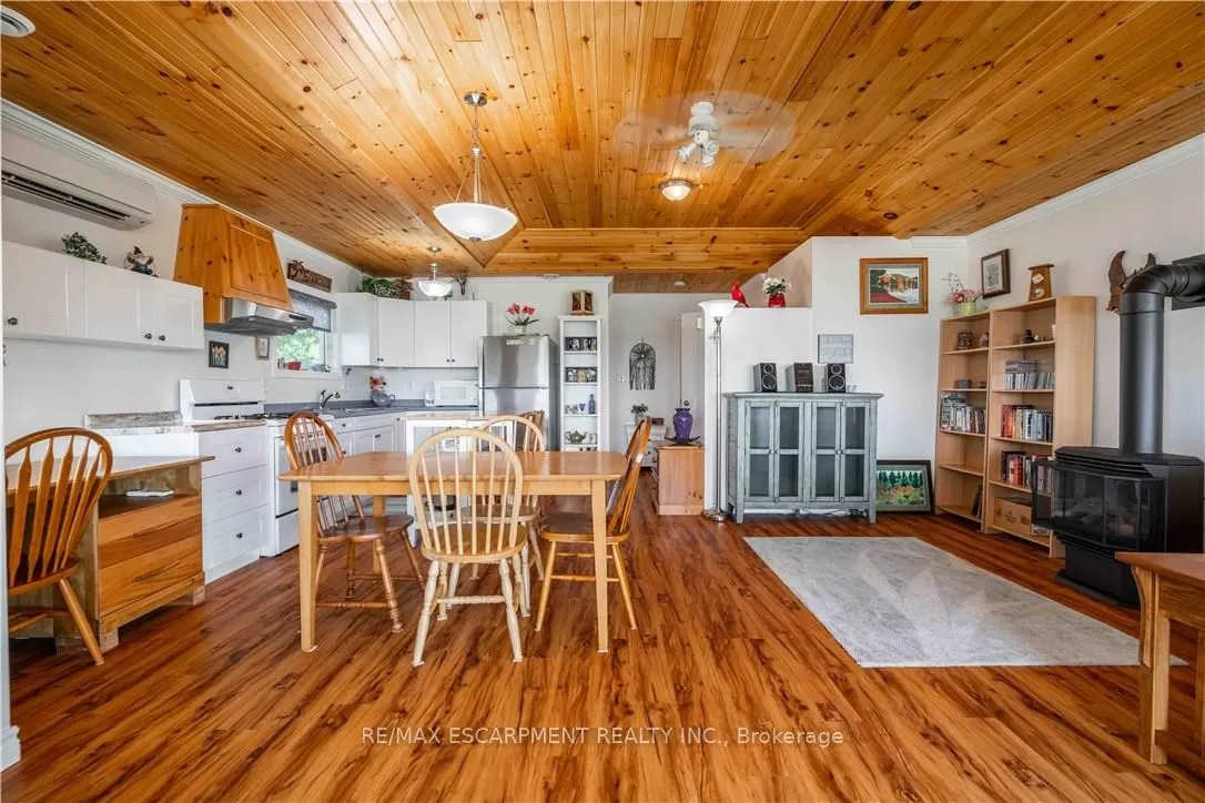 2399 Lakeshore Road