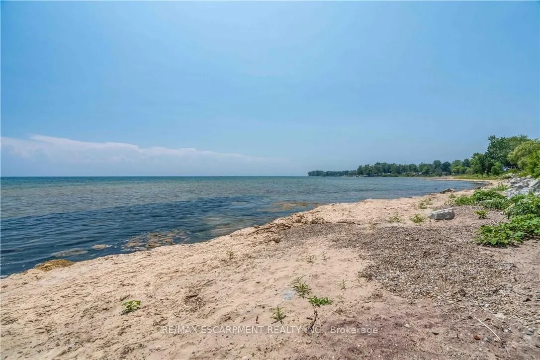 2399 Lakeshore Road