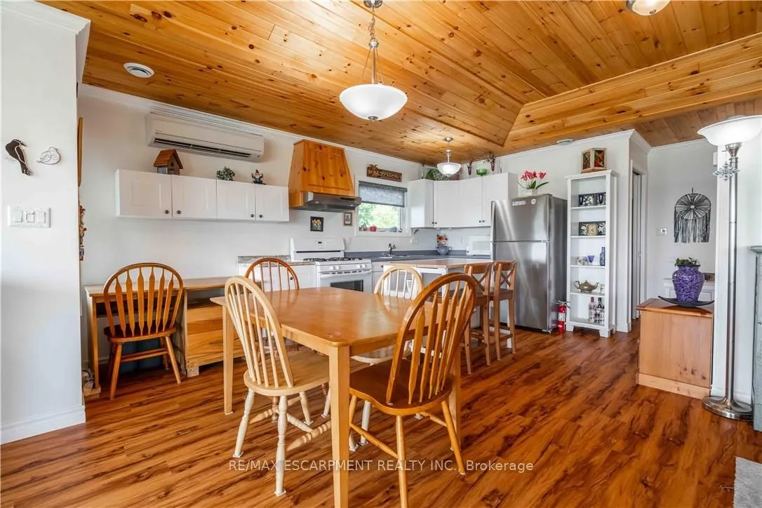 2399 Lakeshore Road