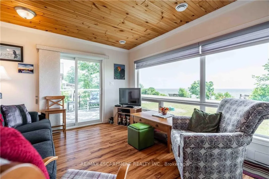 2399 Lakeshore Road