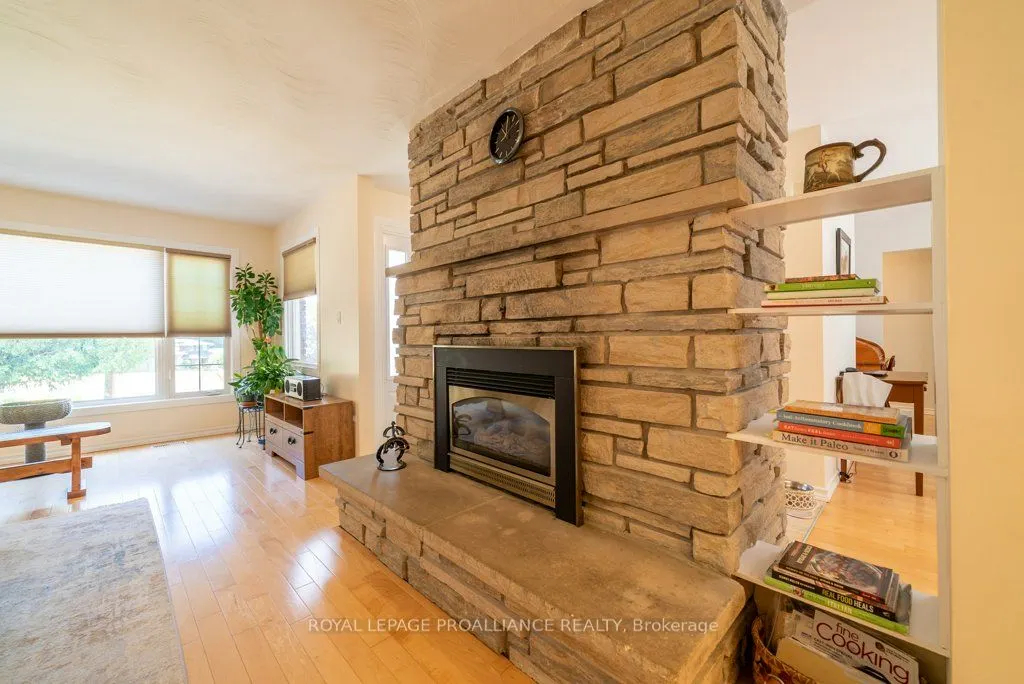 1676 Foxboro Stirling Road