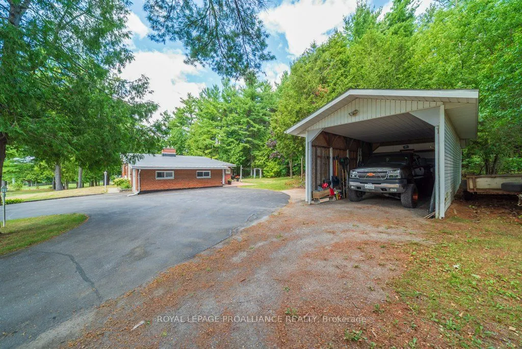 1676 Foxboro Stirling Road