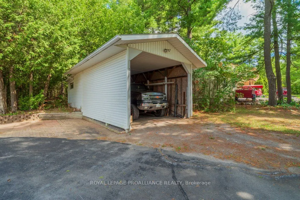 1676 Foxboro Stirling Road