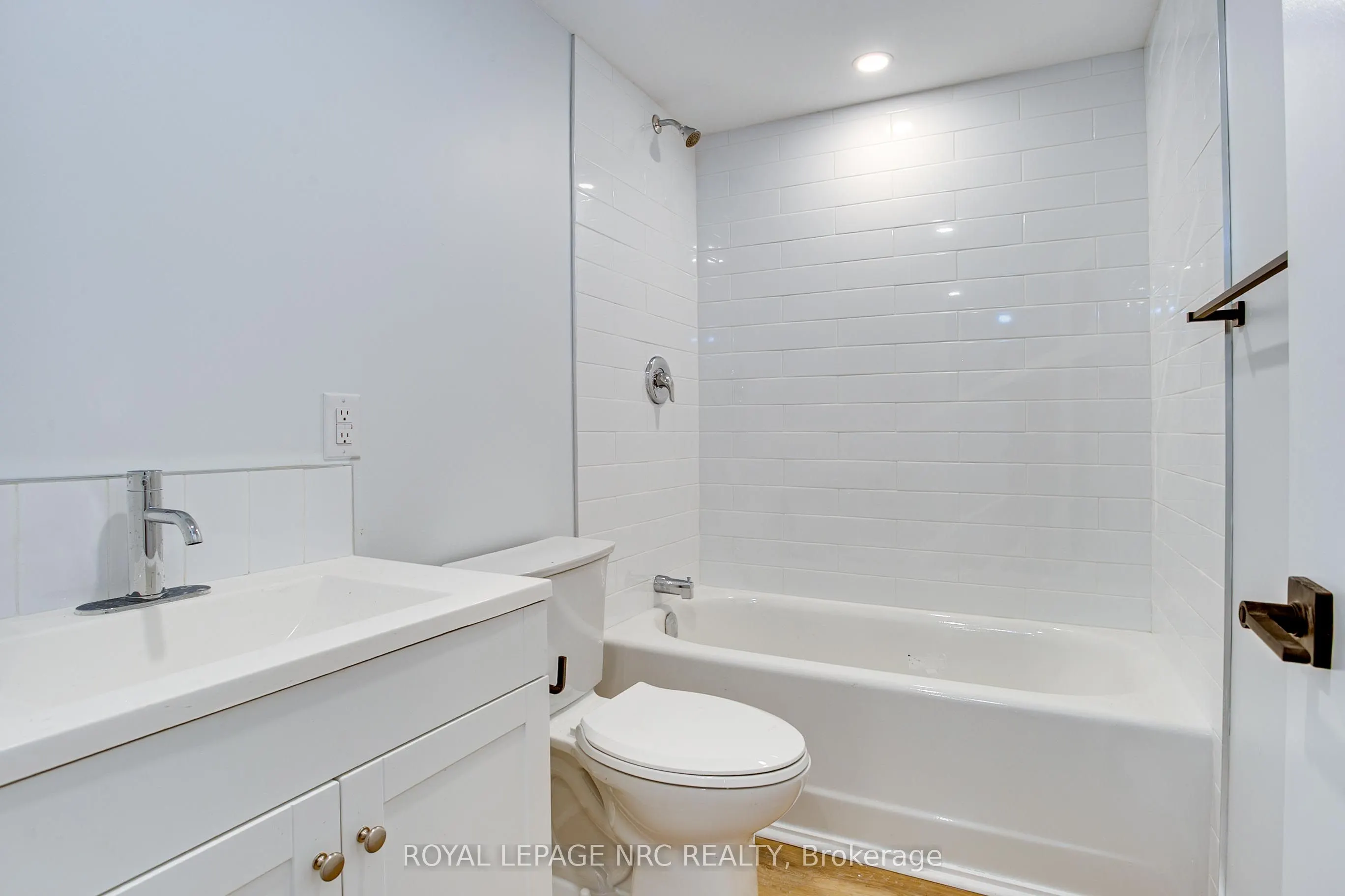 316 Elmwood Avenue, #6