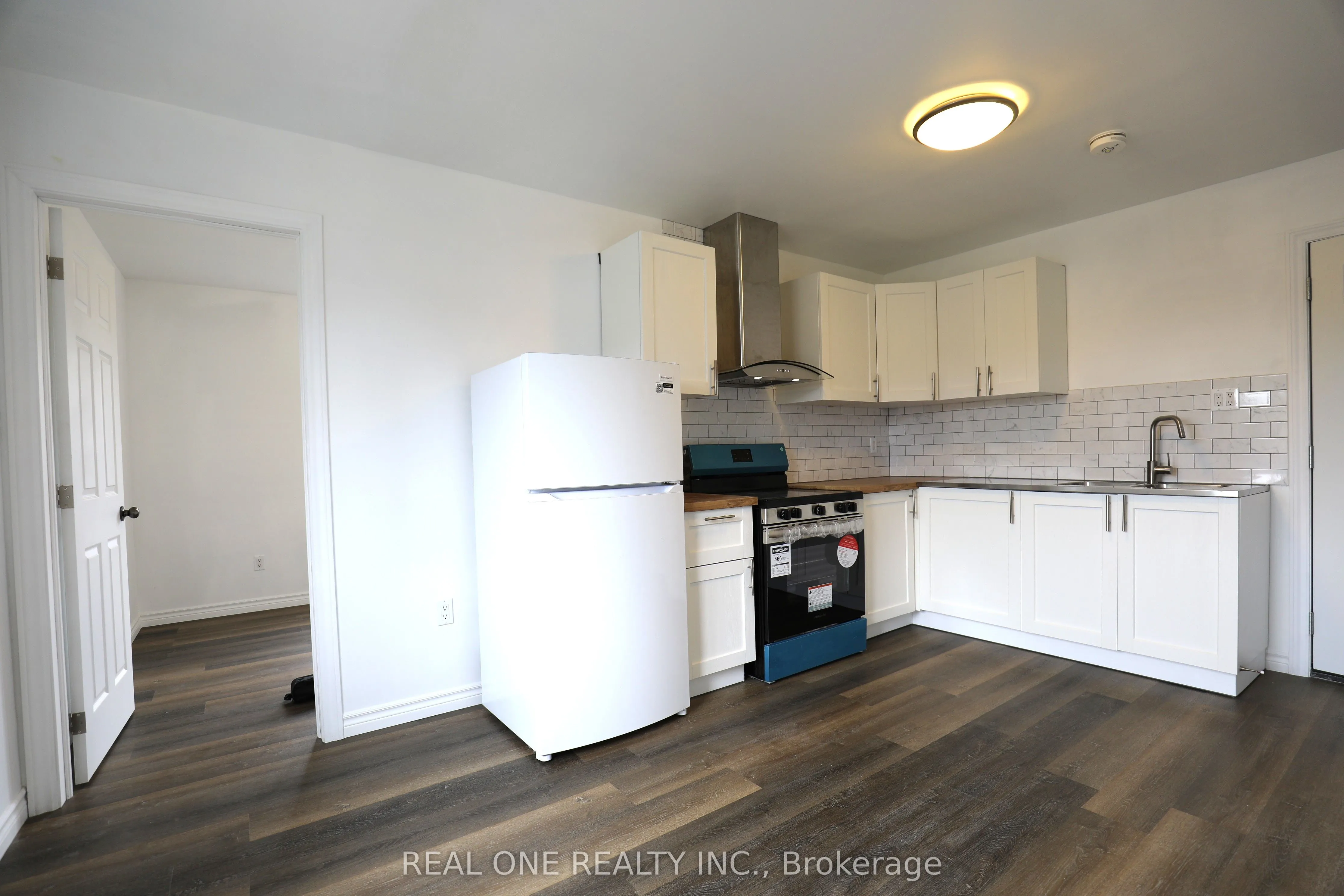 56 Skylark Drive, #Upper level unit 1