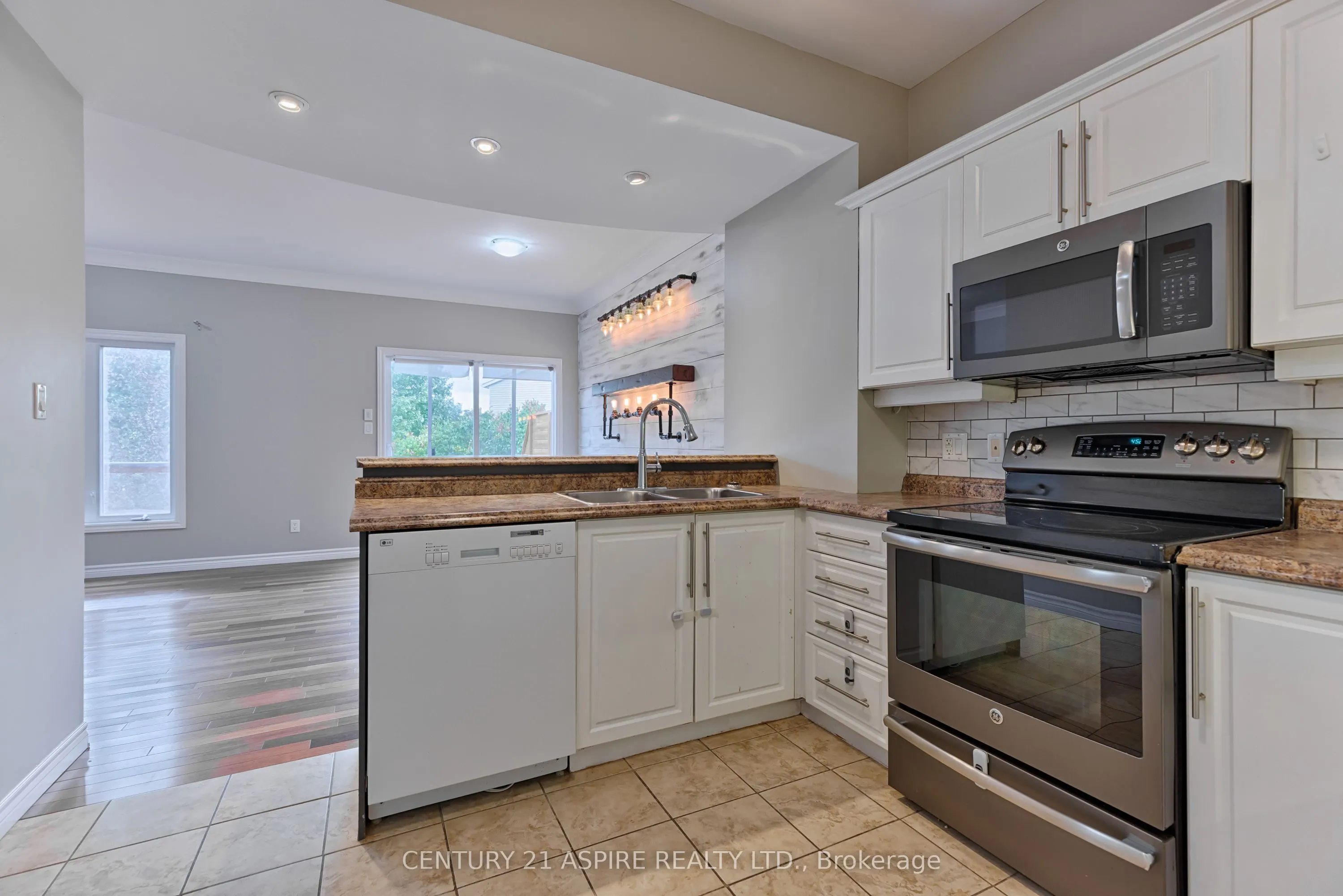 33 Northbrook Road