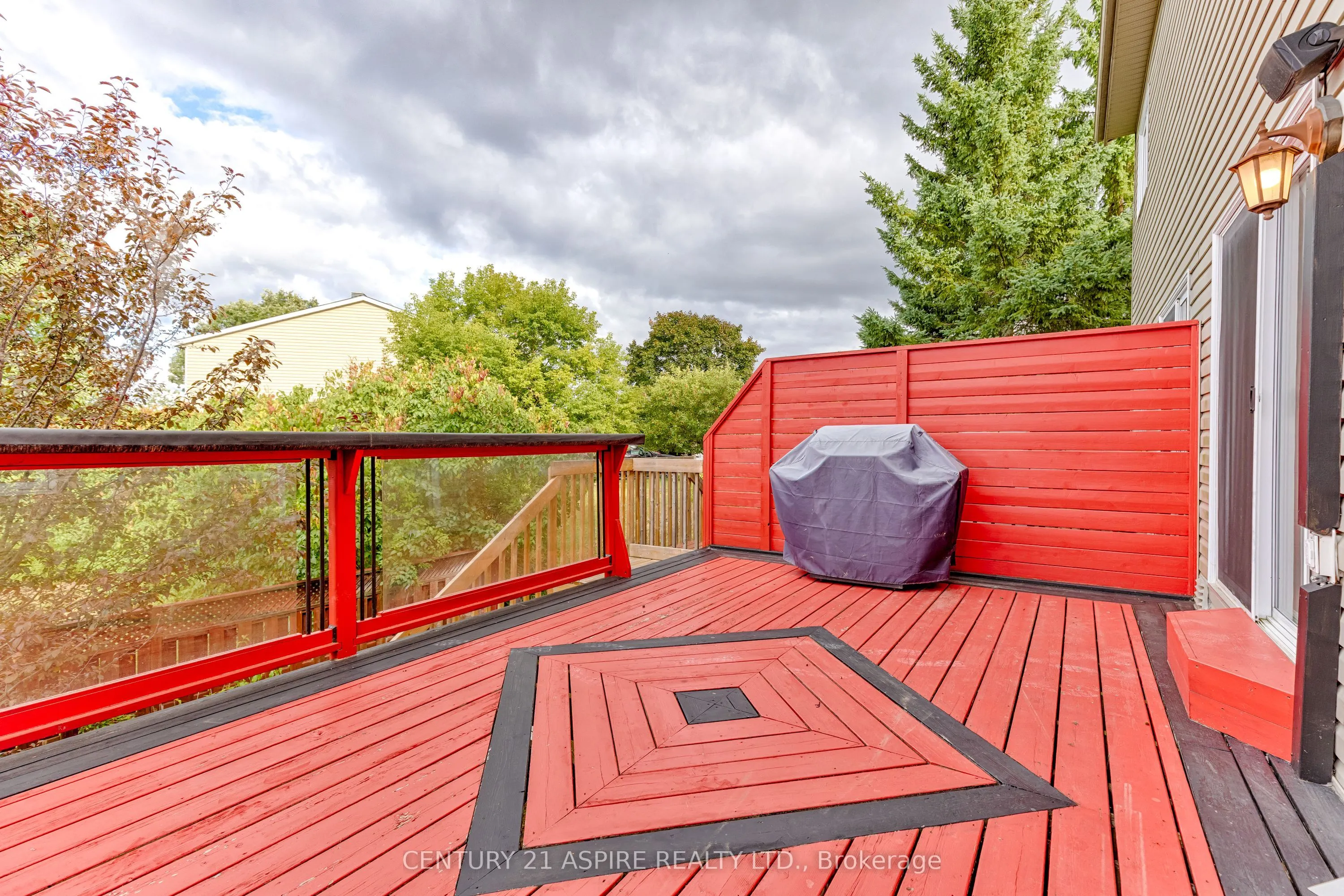 33 Northbrook Road