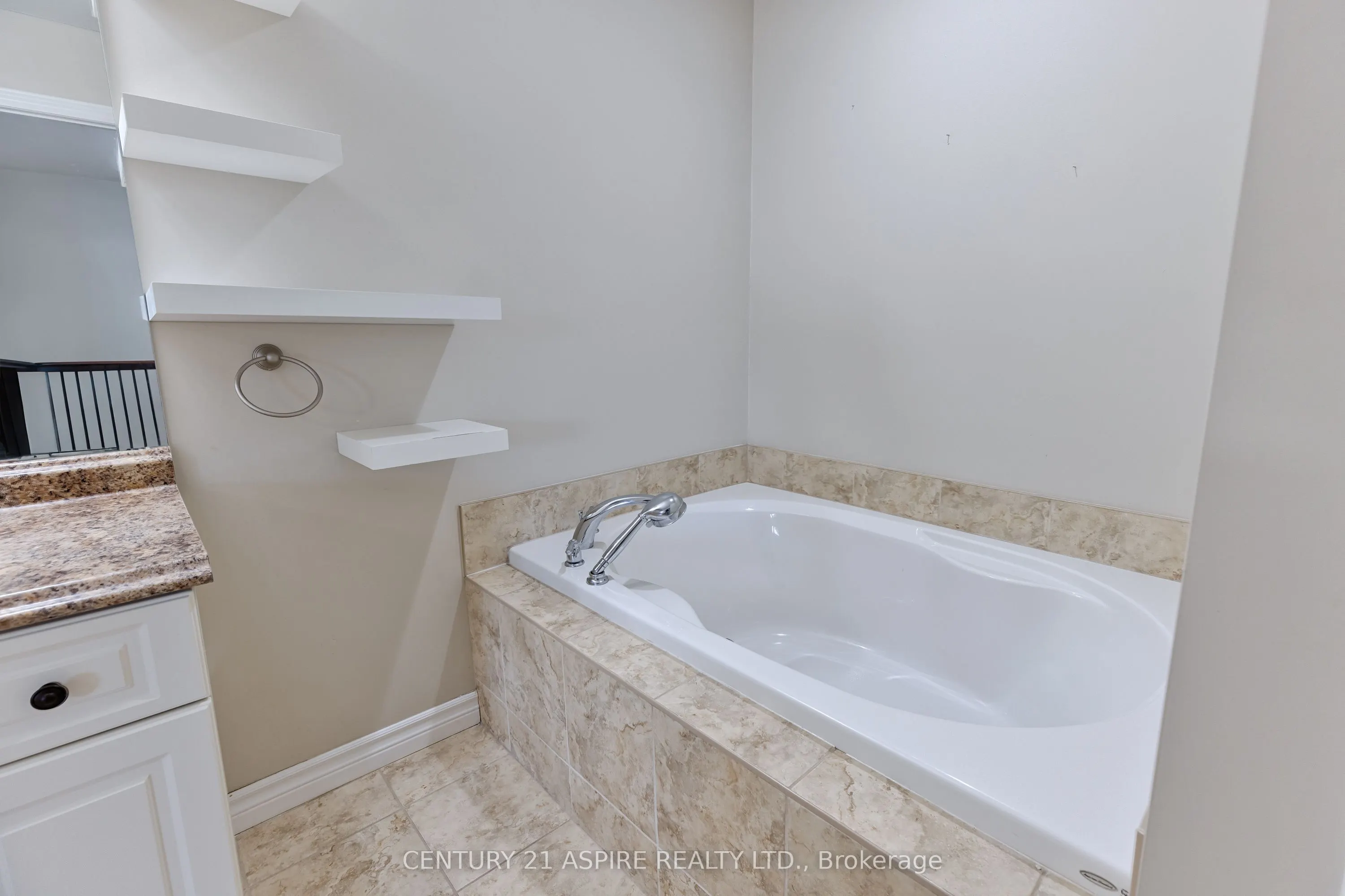 33 Northbrook Road