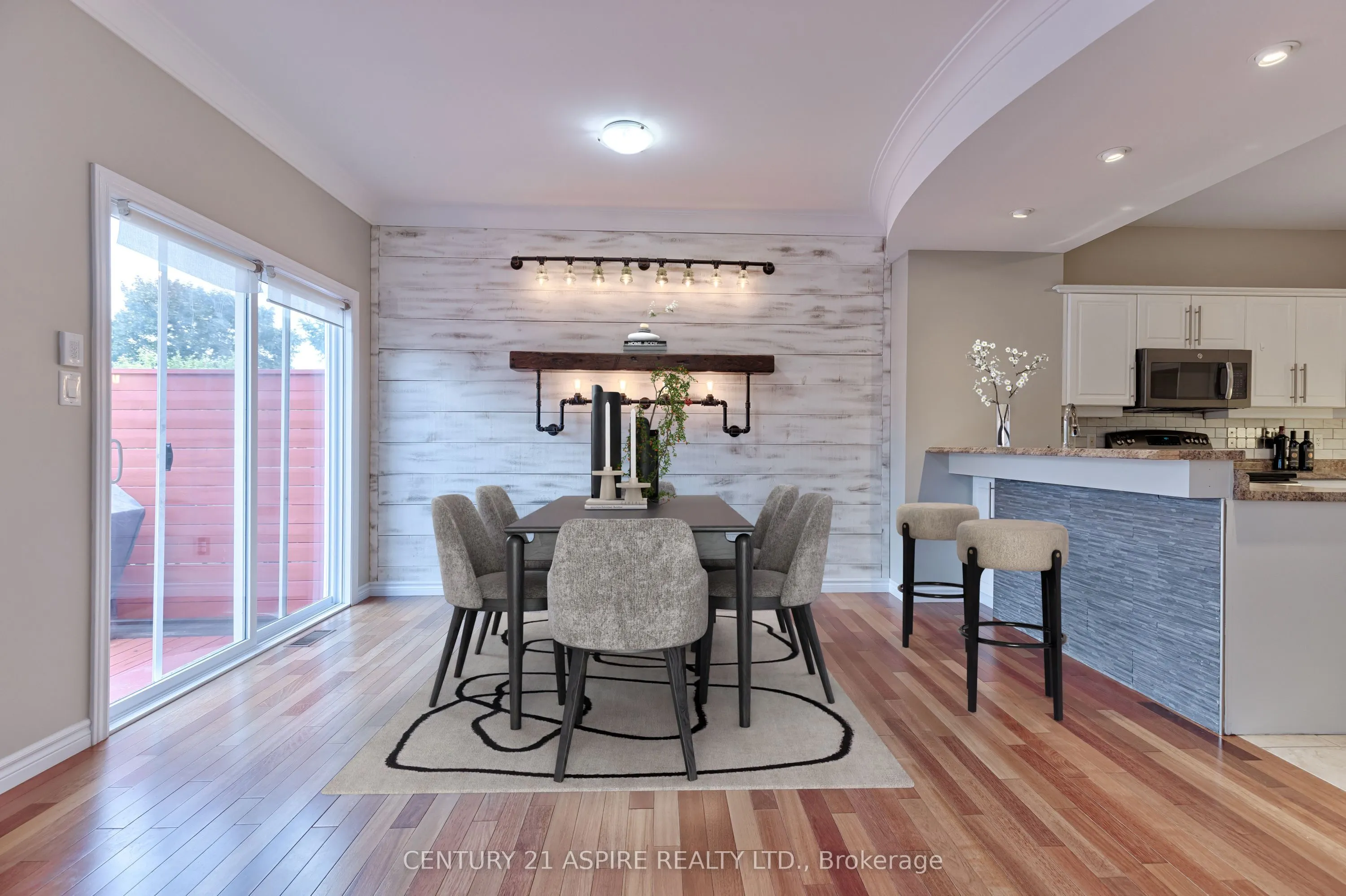 33 Northbrook Road