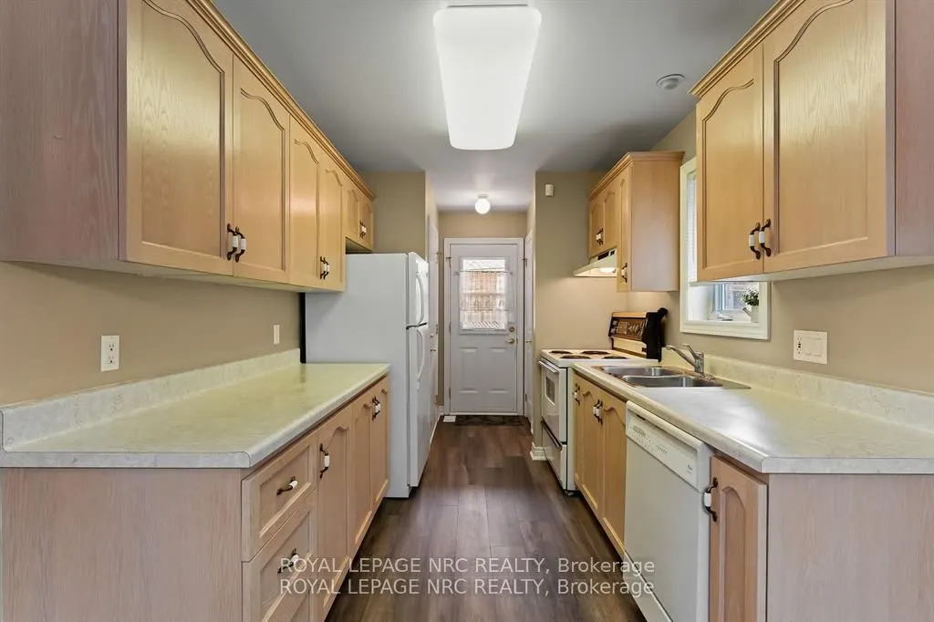 3900 Rainbow Lane
