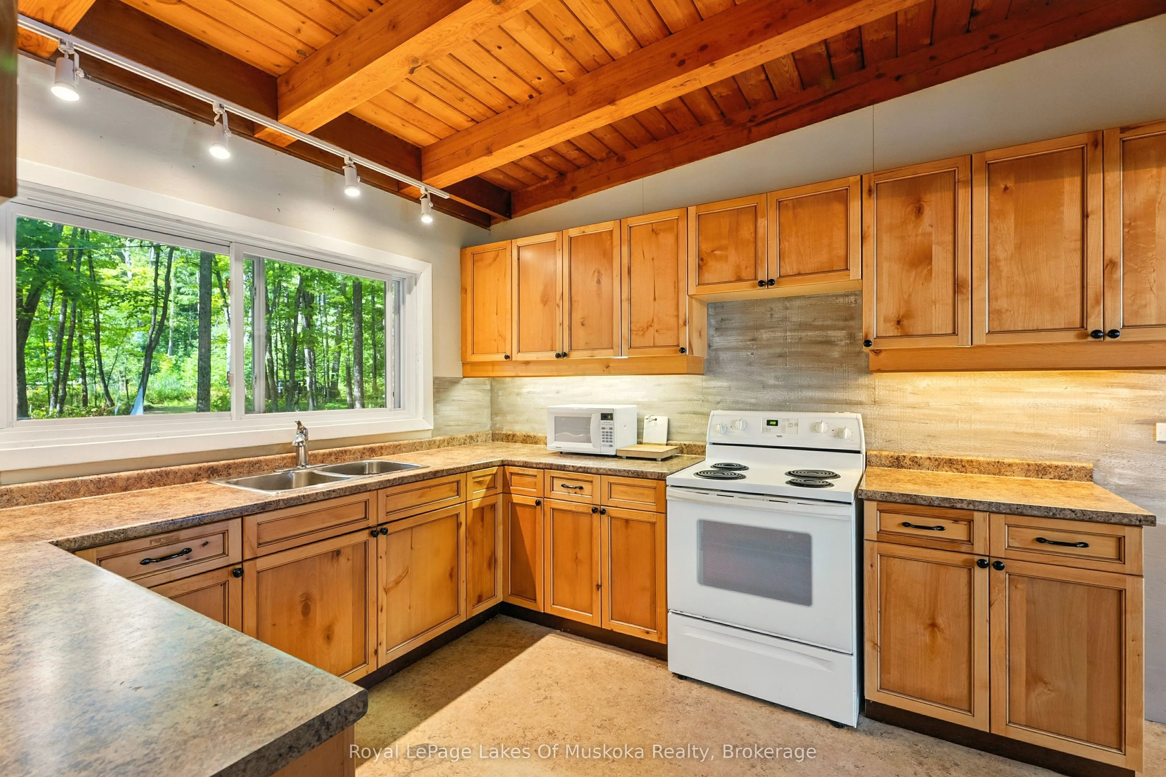 1053 Robson Lane