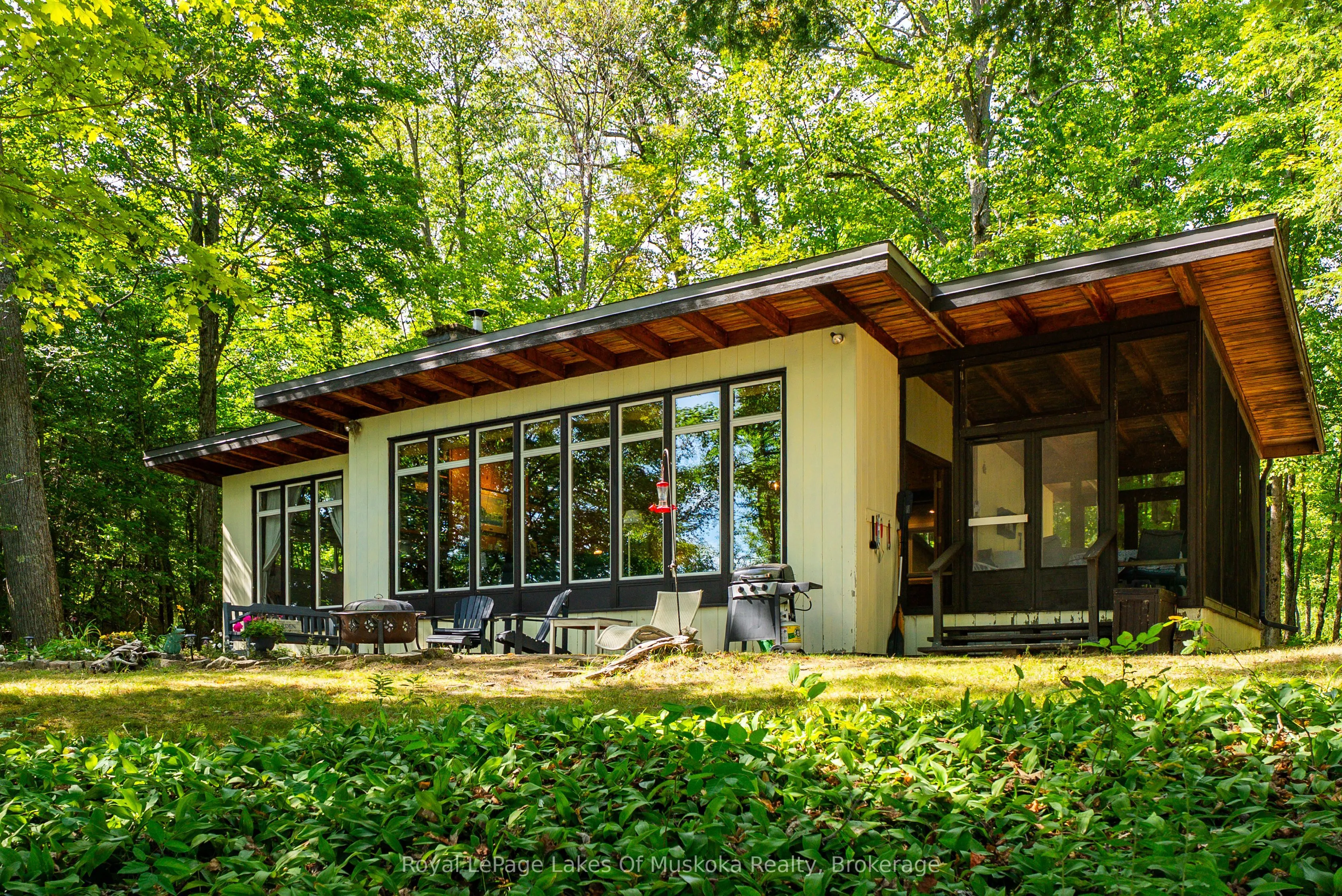 1053 Robson Lane